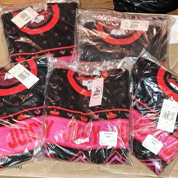 🎁FREE GIFT WITH PURCHASE 🆕️JUICY COUTURE ROYAL SWEATER *SCARF OPTION - Picture 9 of 15